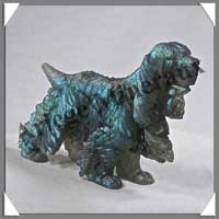 CHIEN - LABRADORITE - 115x85x25 mm - 170 grammes - A001