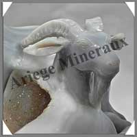 CHEVRES (Trio) - CALCEDOINE Cristallise - 200x170x130 mm - 2780 grammes - A001