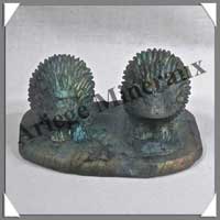 HERISSONS (Couple) - LABRADORITE - 90x45x40 mm - 220 grammes - A001