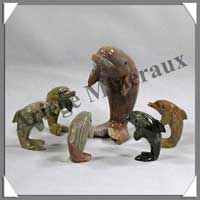 DAUPHIN sur QUEUE - STEATITE - Famille (Mre + 5 Petits) - A