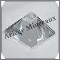 CRISTAL de ROCHE - PYRAMIDE - 55x55x40 mm - 125 grammes - C007