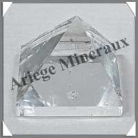 CRISTAL de ROCHE - PYRAMIDE - 43x43x35 mm - 78 grammes - C012