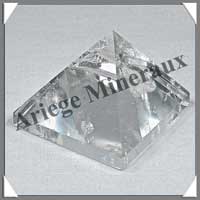 CRISTAL de ROCHE - PYRAMIDE - 43x43x35 mm - 78 grammes - C012