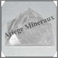 CRISTAL de ROCHE - PYRAMIDE - 70x70x55 mm - 250 grammes - C019