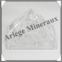 CRISTAL de ROCHE - PYRAMIDE - 47x47x42 mm - 85 grammes - M004