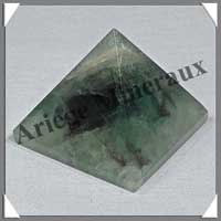 FLUORITE Arc en Ciel - PYRAMIDE - 43x43x36 mm - 90 grammes - C001