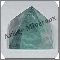 FLUORITE Arc en Ciel - PYRAMIDE - 43x43x35 mm - 85 grammes - C006