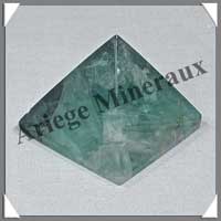 FLUORITE Arc en Ciel - PYRAMIDE - 43x43x35 mm - 85 grammes - C006
