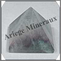 FLUORITE Arc en Ciel - PYRAMIDE - 45x45x39 mm - 104 grammes - C007