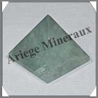 FLUORITE Verte - PYRAMIDE - 43x43x38 mm - 93 grammes - C012