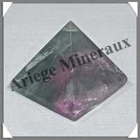 FLUORITE Arc en Ciel - PYRAMIDE - 39x39x37 mm - 69 grammes - C016