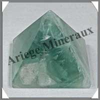 FLUORITE Verte - PYRAMIDE - 44x44x38 mm - 96 grammes - C027