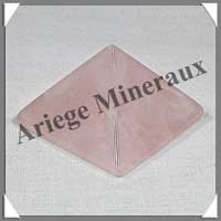 QUARTZ ROSE - PYRAMIDE - 38x38x25 mm - 43 grammes - C009