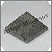 QUARTZ TOURMALINE - PYRAMIDE - 45x45x34 mm - 80 grammes - C001
